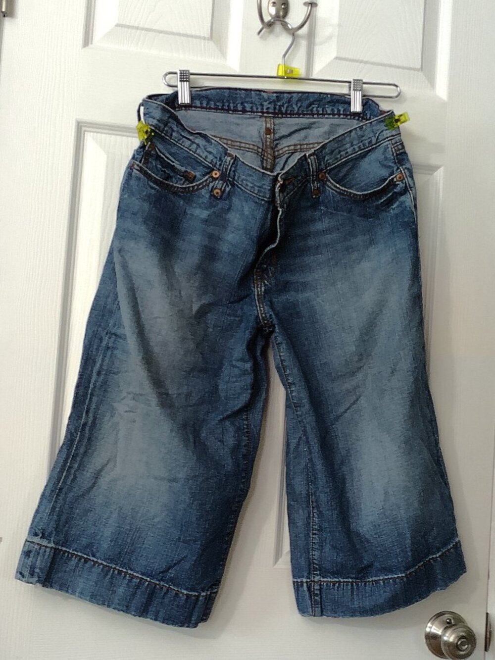 Vintage Low-Rise Bermuda or Gauchos